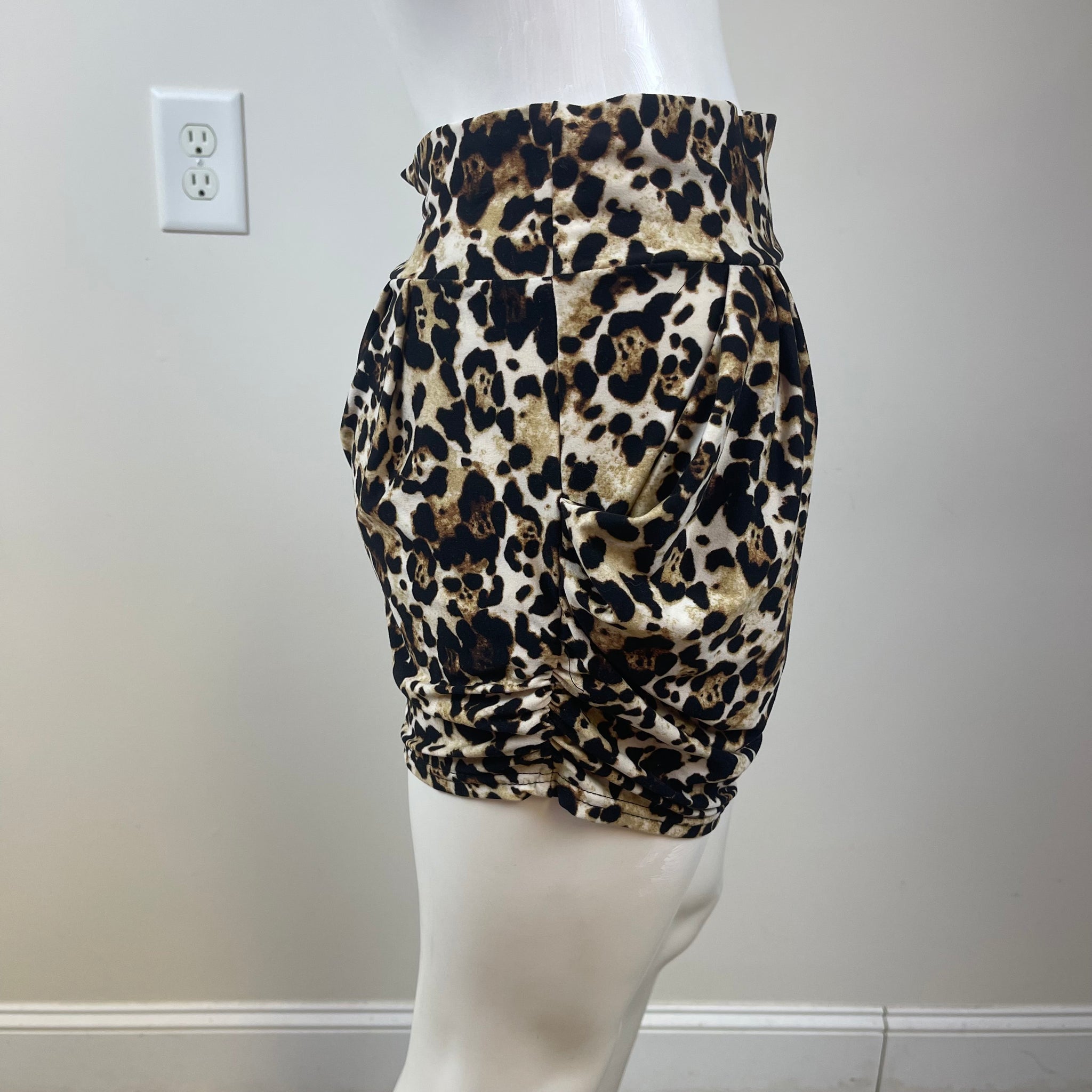 New Mix Women’s Leopard Print Shorts