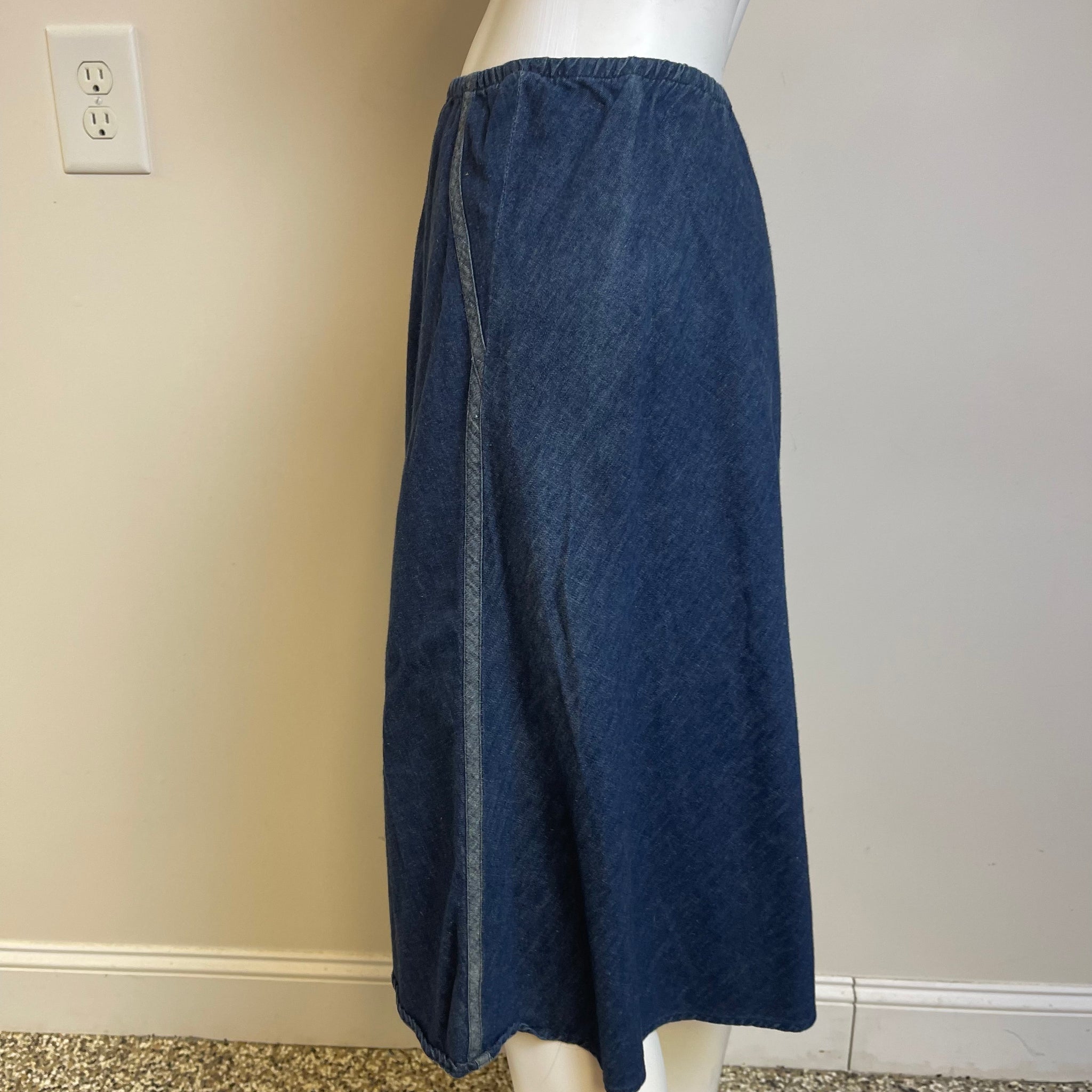 Welkin Women’s Jean Skirt