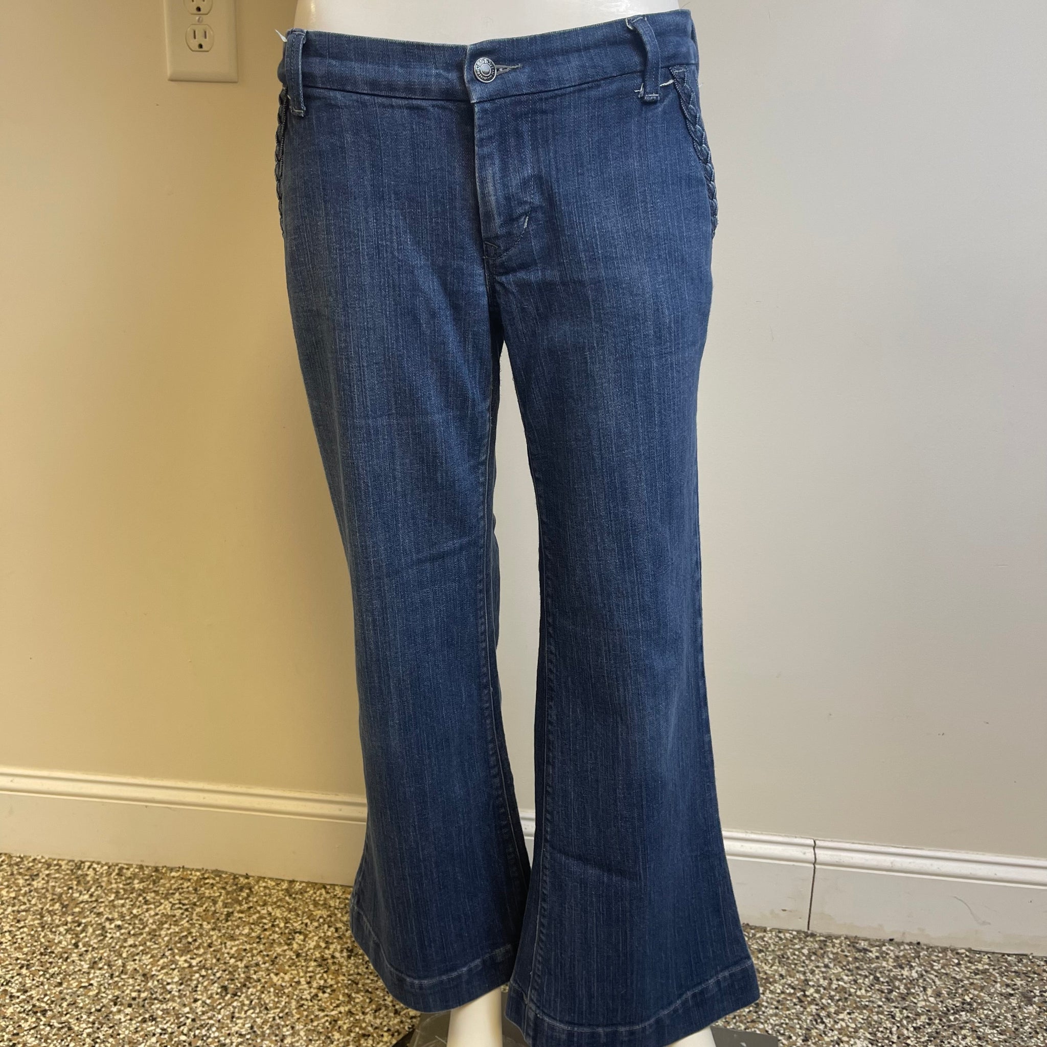 Old Navy Women’s Flare Cut Jeans