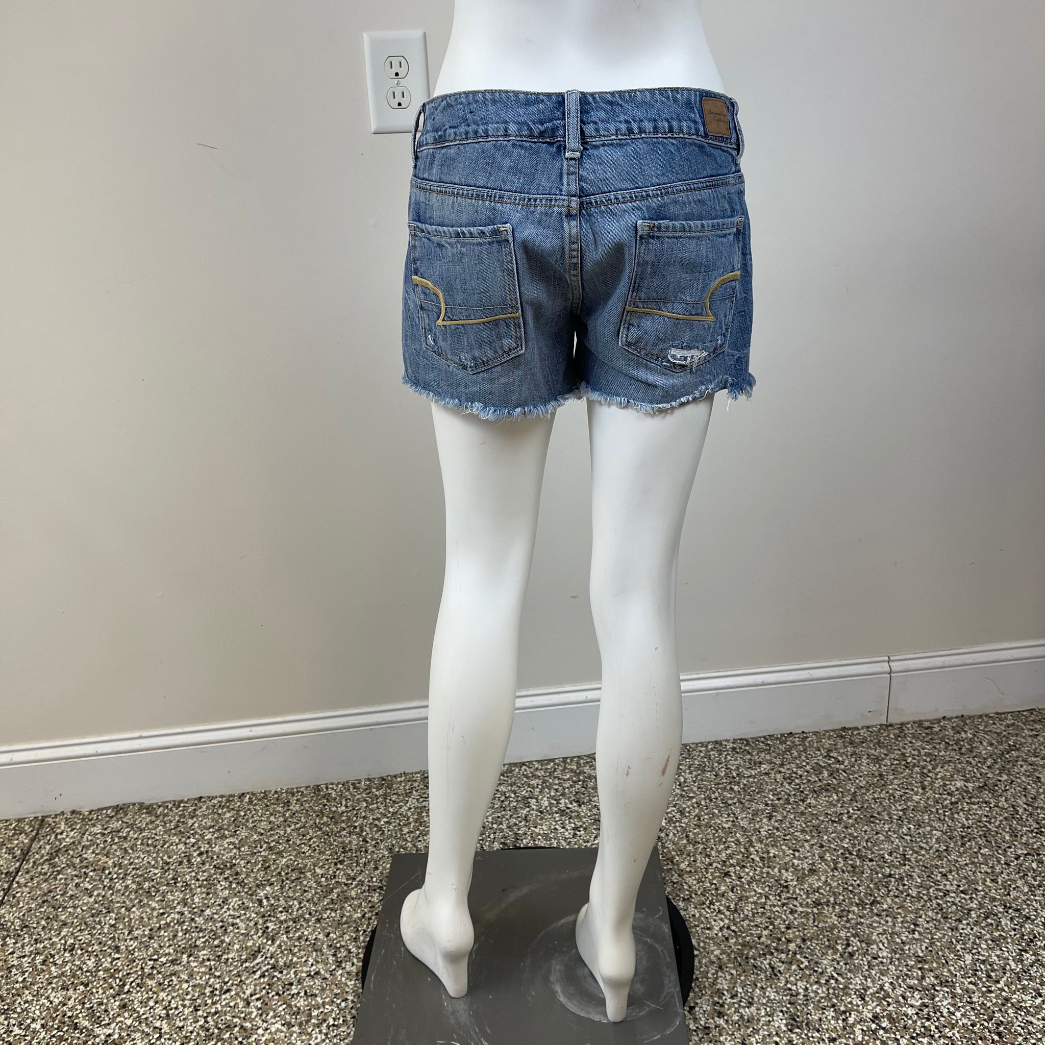 American Eagle Distressed Women’s Jean Shorts