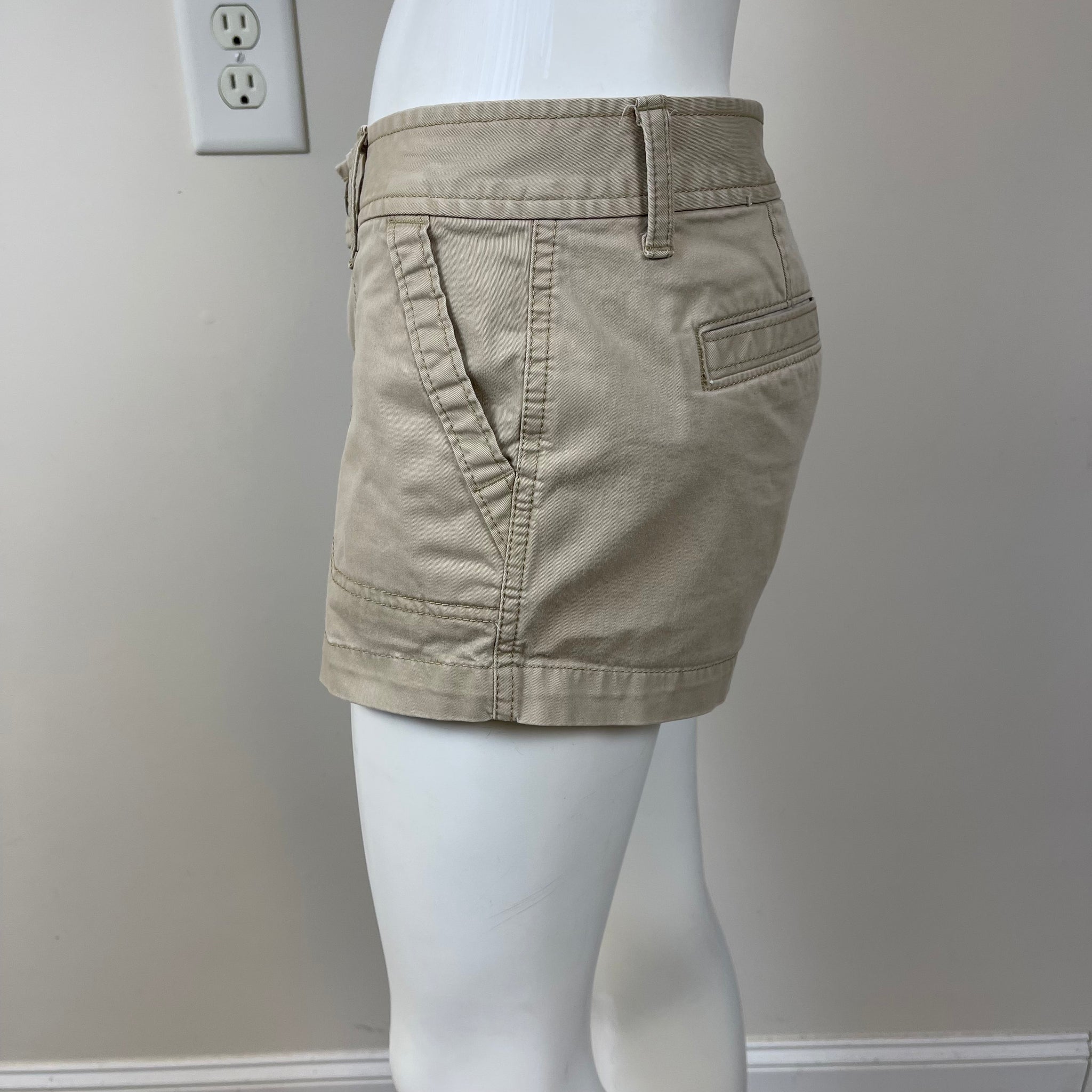 Old Navy Women’s Khaki Shorts