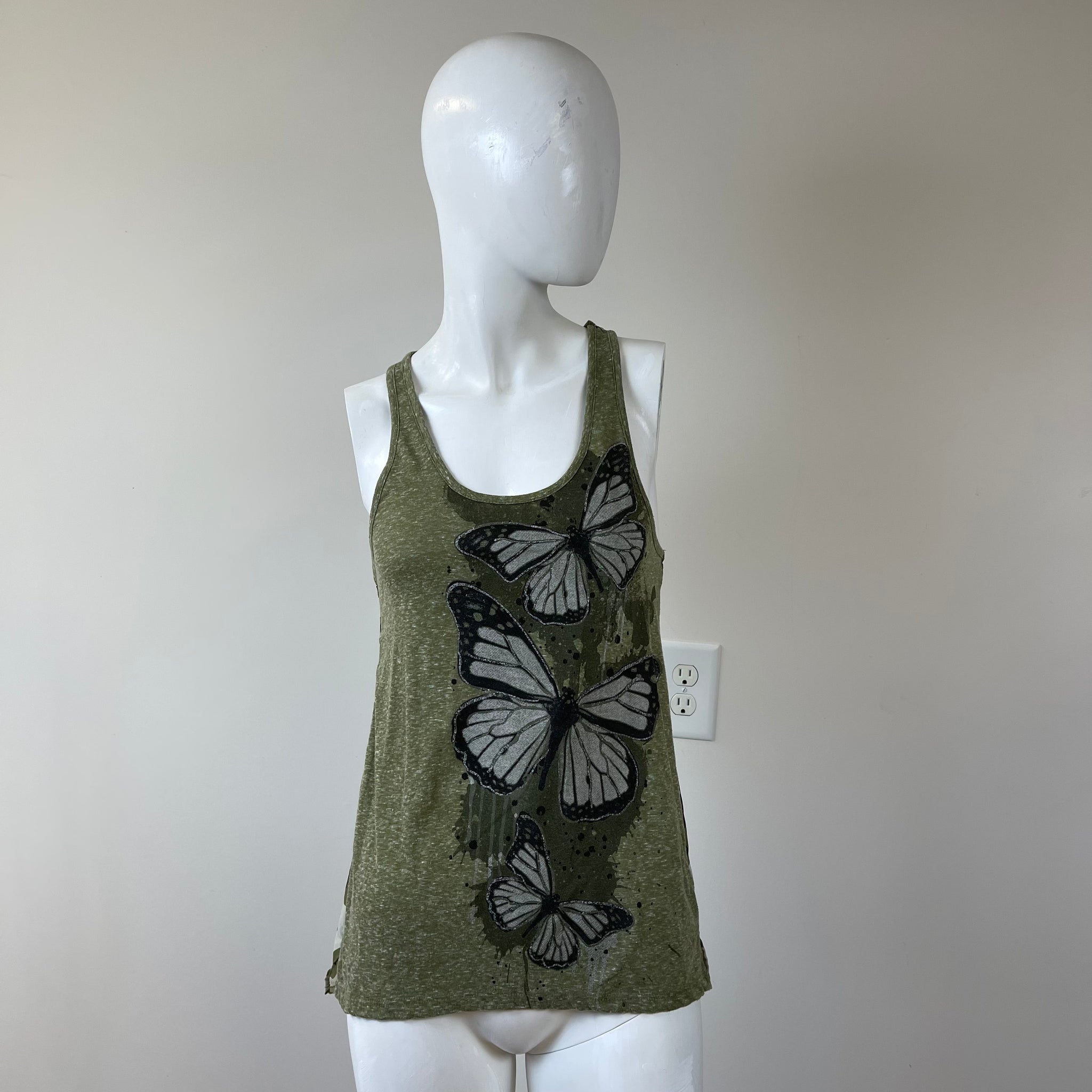 No Boundaries Women’s Tank Top