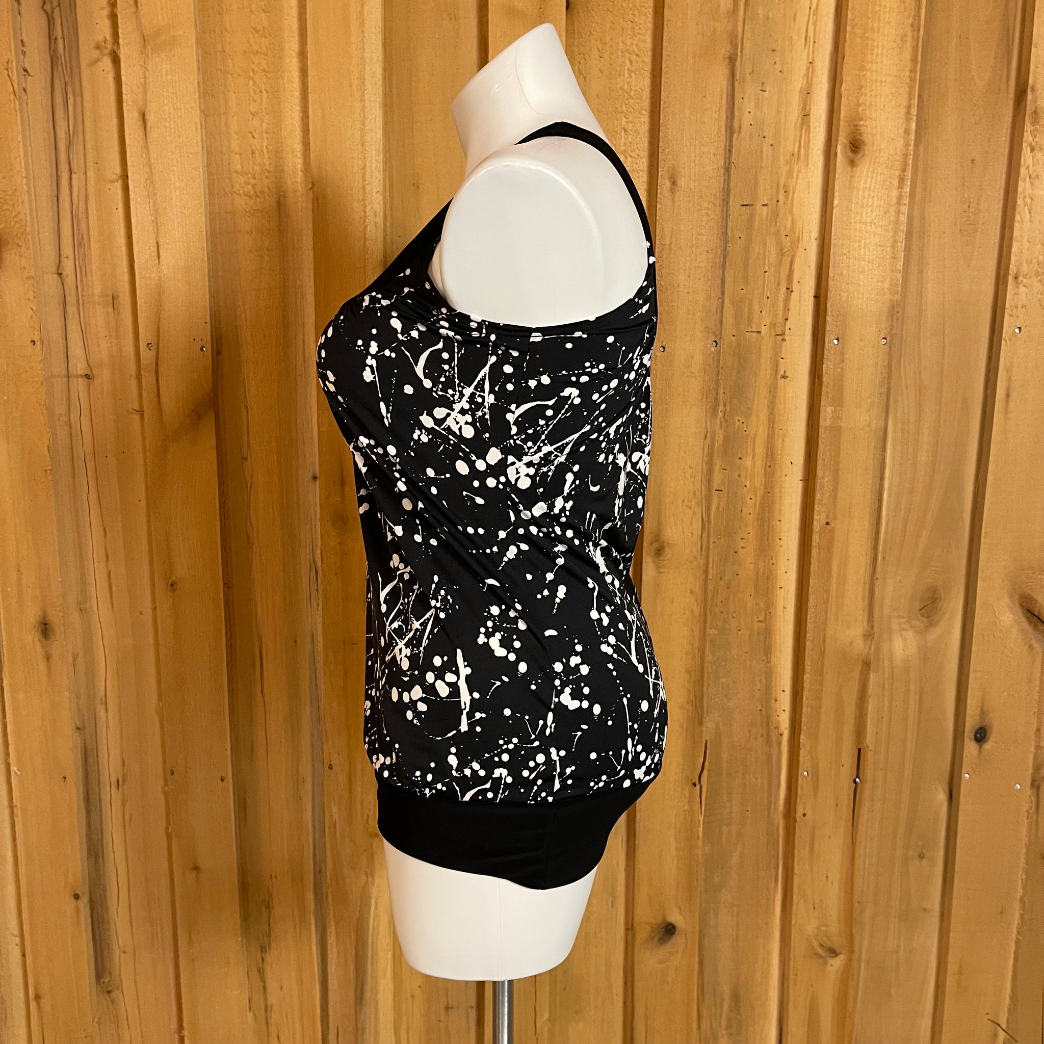 Candy Rain Women’s Maternity Top (Size Medium)