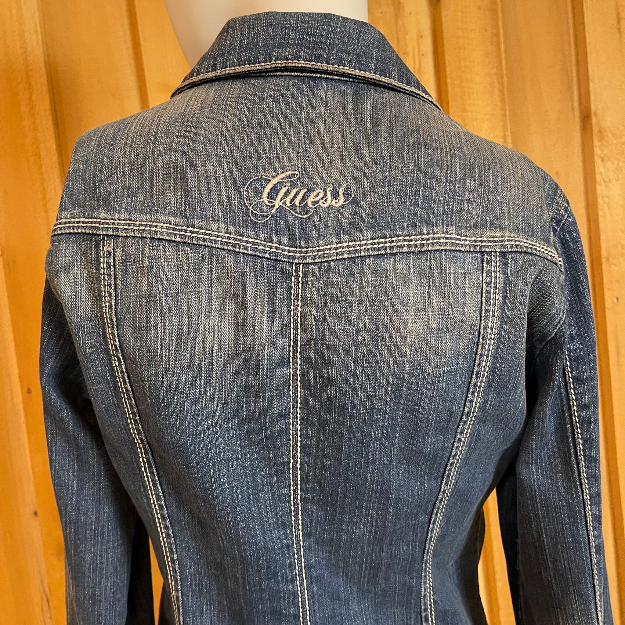 Guess Women’s Medium Wash Denim Jacket Style # Q9483800100