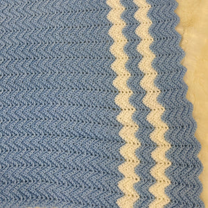 Beautiful Hand Knitted Baby Blanket/Lap Throw