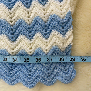 Beautiful Hand Knitted Baby Blanket/Lap Throw