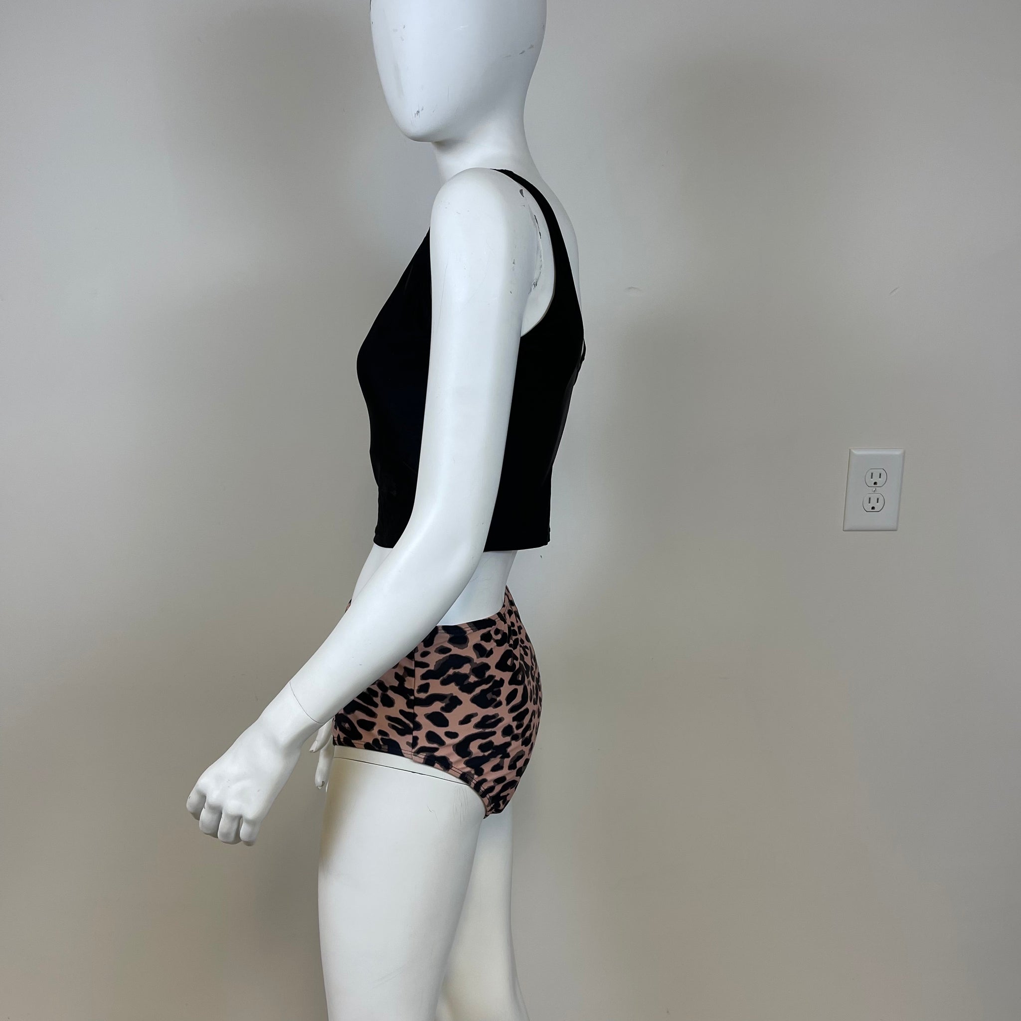 2 Piece Bathing Suit with Leopard Print Bottoms