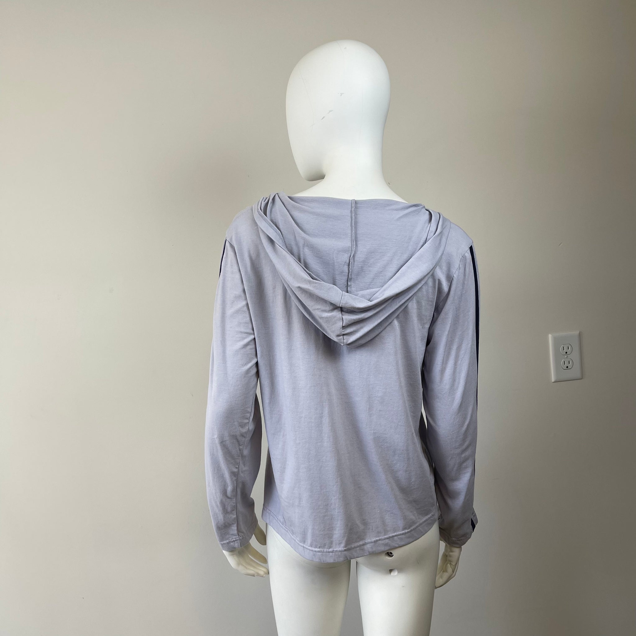 Roundy Bay Hooded Tee Shirt