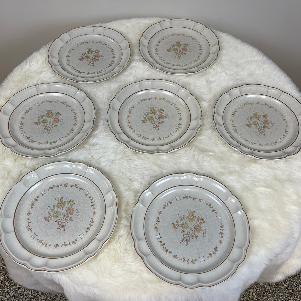 Vintage Collectible Burnet Stoneware Collection Set of 7 Dinner Plates