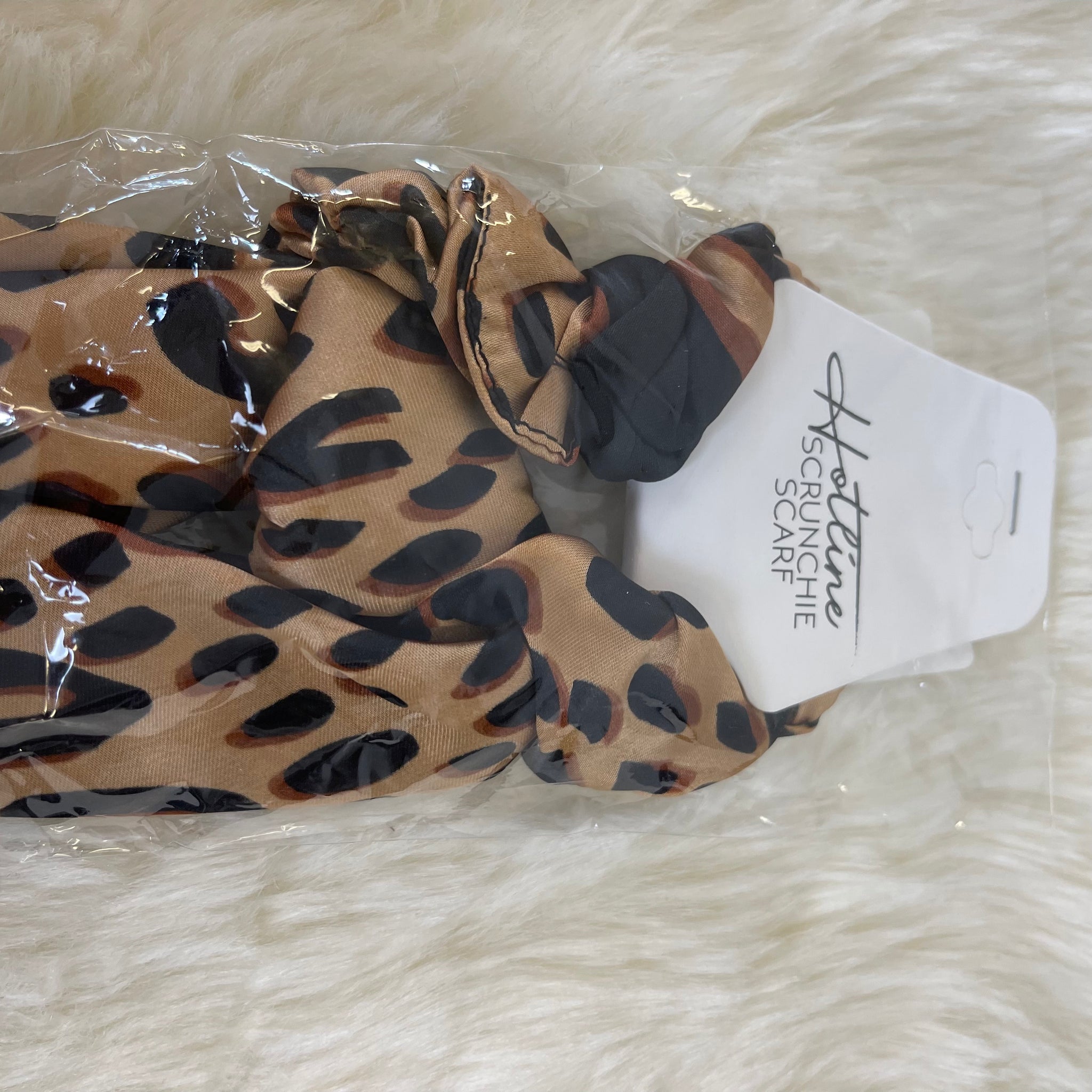 Hotline Scrunchie Scarf-Leopard