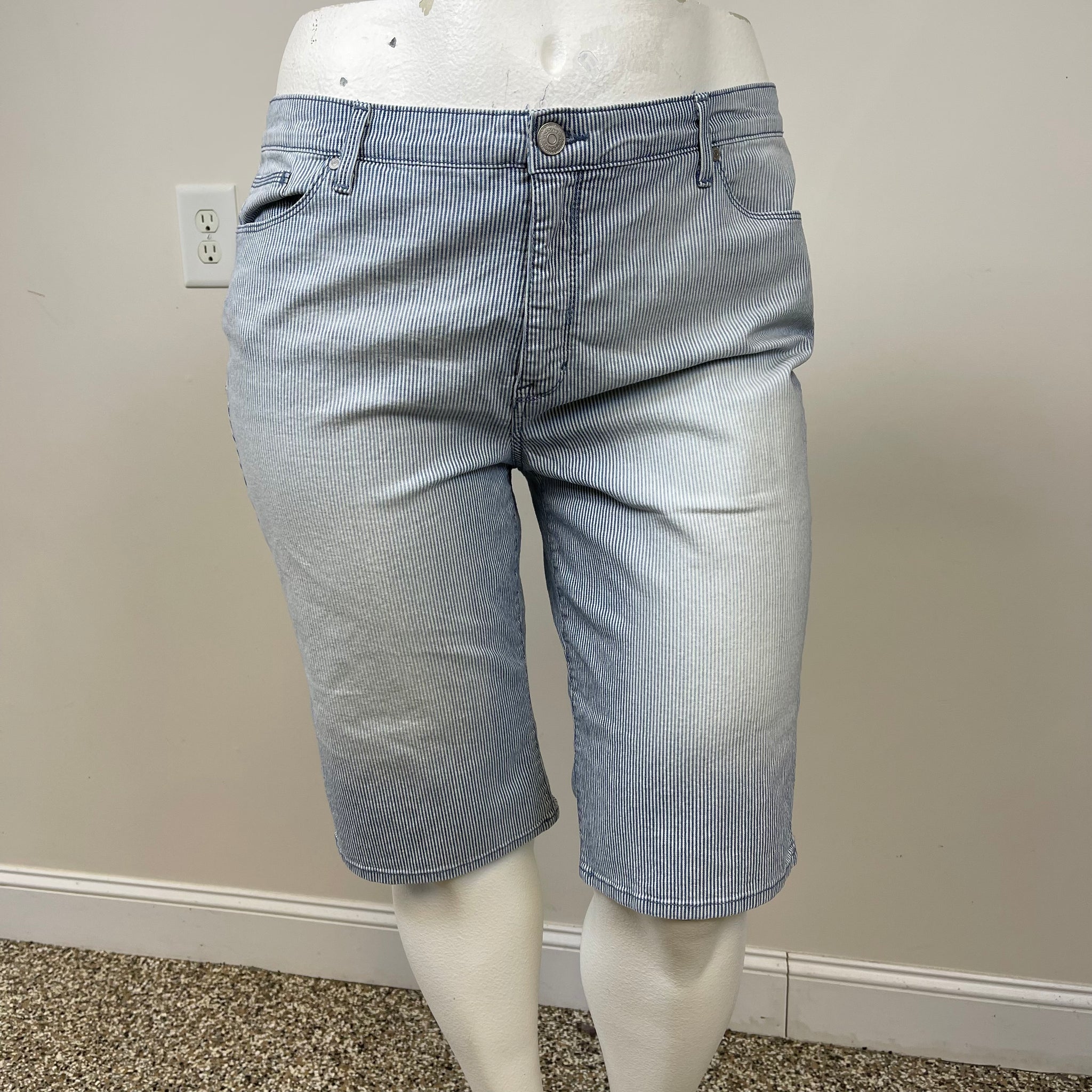 Bandolino Plus Size Denim Shorts