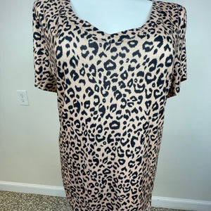 Plus Size Leopard Print Tee