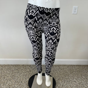 Kimberly C. Leggings