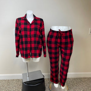 Old Navy Unisex Buffalo Plaid Pajama Set